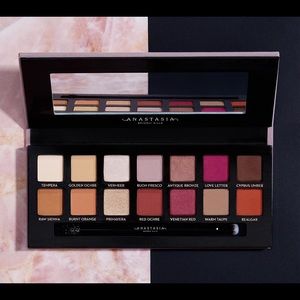 ANASTASIA Beverly Hills Modern Renaissance Eyeshadow Palette (Retails for $45)